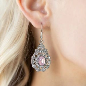 New in package Paparazzi earrings